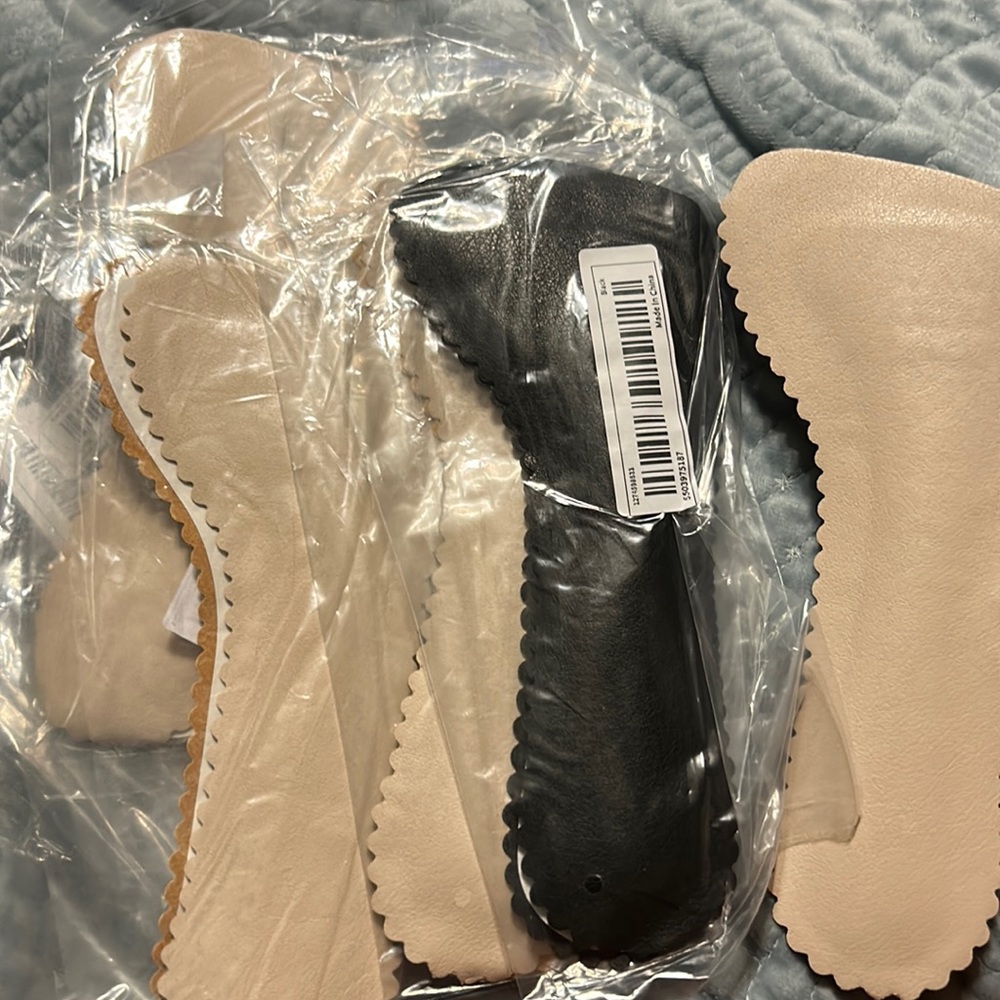 Peeling shoe liner